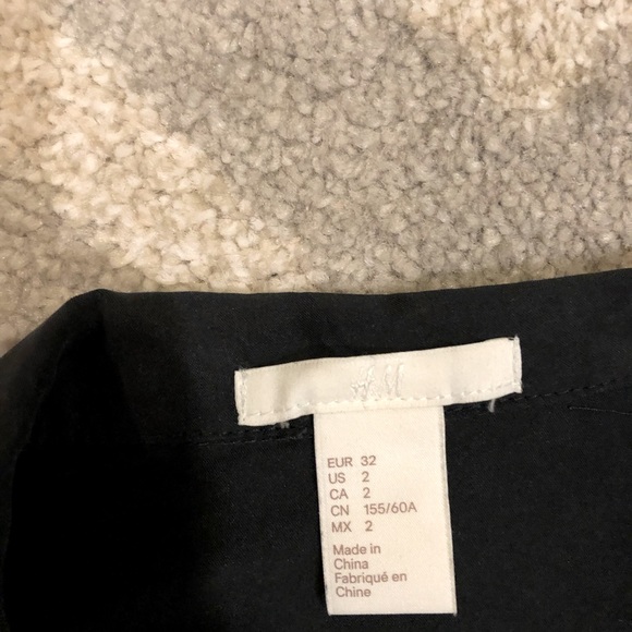 Navy romper - Picture 2 of 2